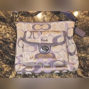 Small Coach crossbody purse